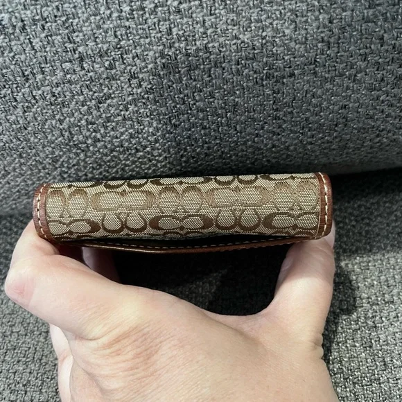 Authentic Coach Signature Monogram Logo Snap Front Card Holder - Picture 4 of 8